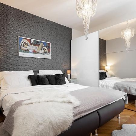 Apartment Amour Luxe สปลิท ภายนอก รูปภาพ