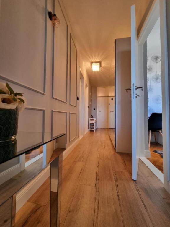 Apartment Amour Luxe สปลิท ภายนอก รูปภาพ